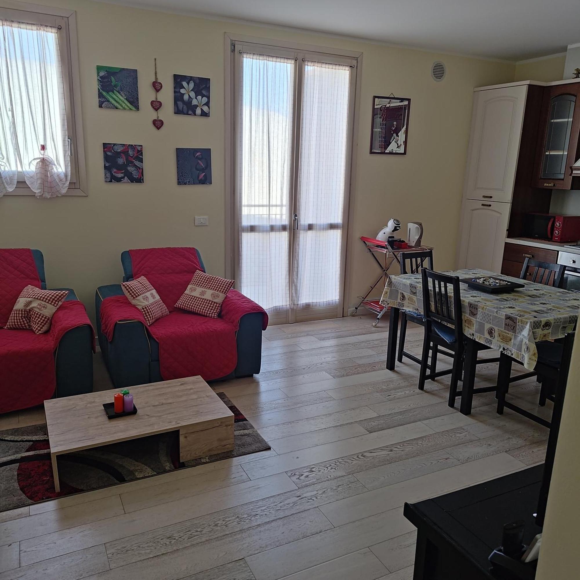 Peschiera Appartamenti Vacanze Peschiera del Garda Exterior foto